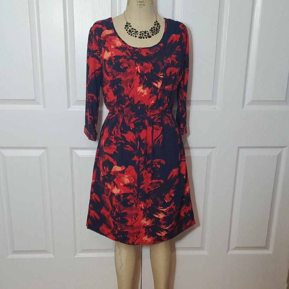 Abstract Florals Dress w/ Faux Leather Piping Detail - size XL